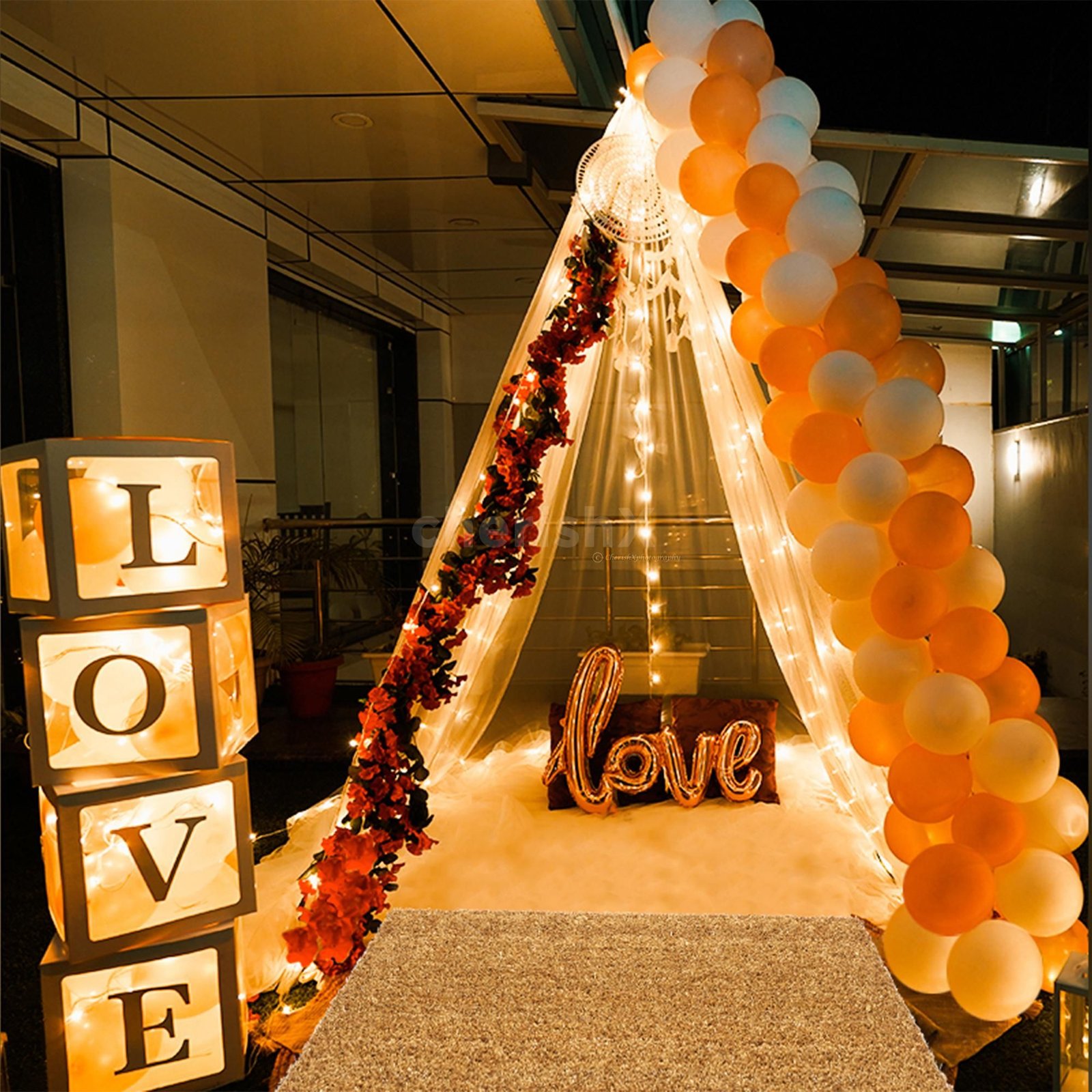 Romantic balloon decoration by Deepak Balloon